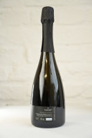 Sparkling white wine, fine perlage, dry, MOON, Winery Rosarubra